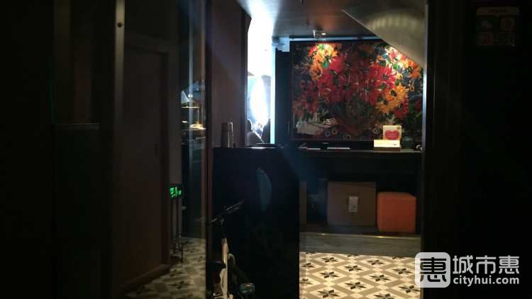 Azul Tapas & Lounge
